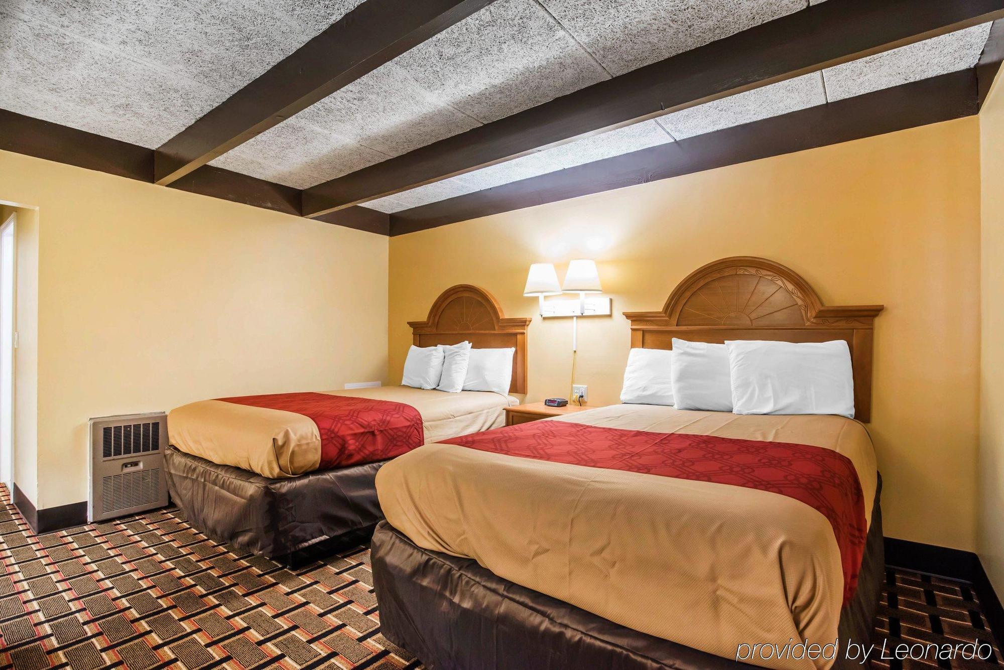 Econo Lodge New Paltz Kültér fotó